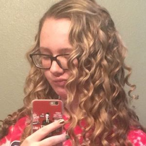 Meet your Posher, Isabella